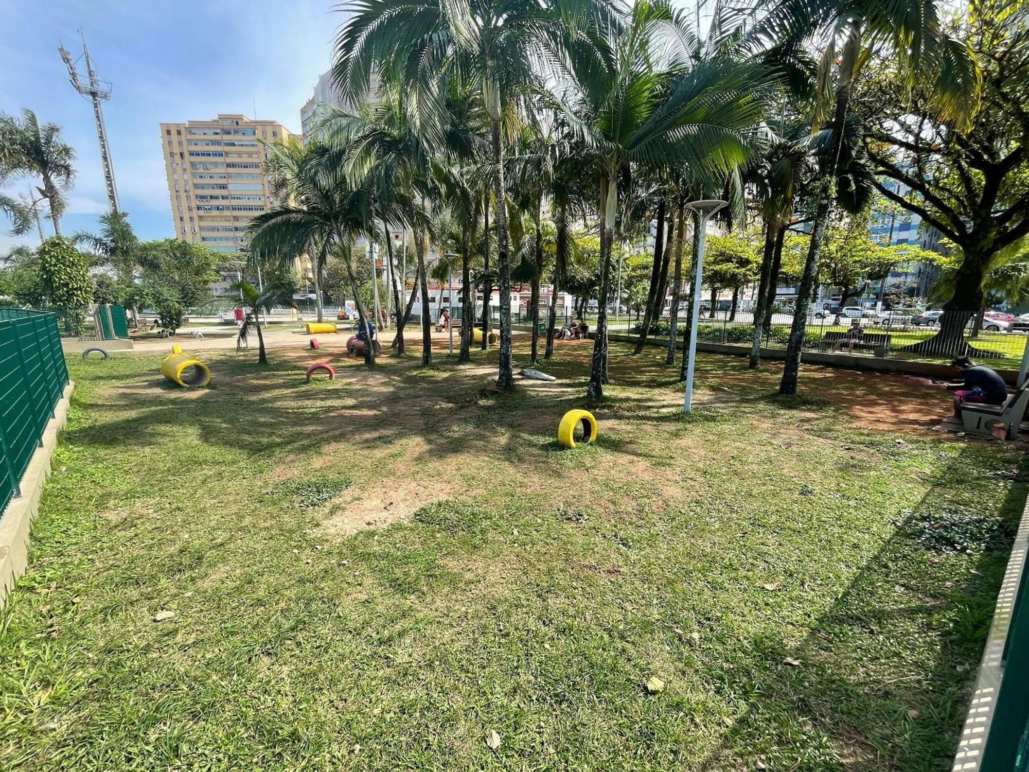 Апартаменты Ap Pe Na Areia Vista Parcial Mar Сантос Экстерьер фото
