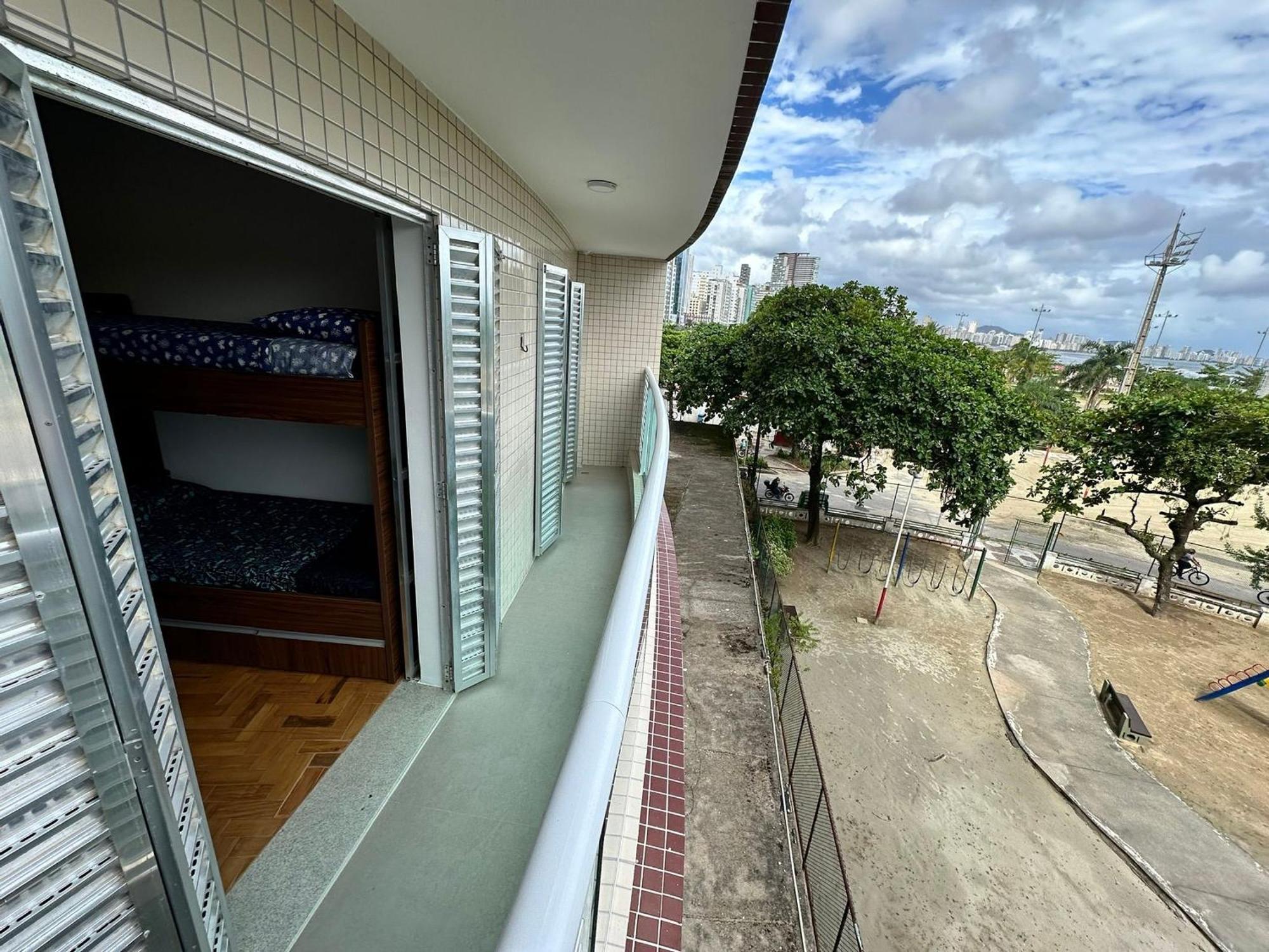 Апартаменты Ap Pe Na Areia Vista Parcial Mar Сантос Экстерьер фото